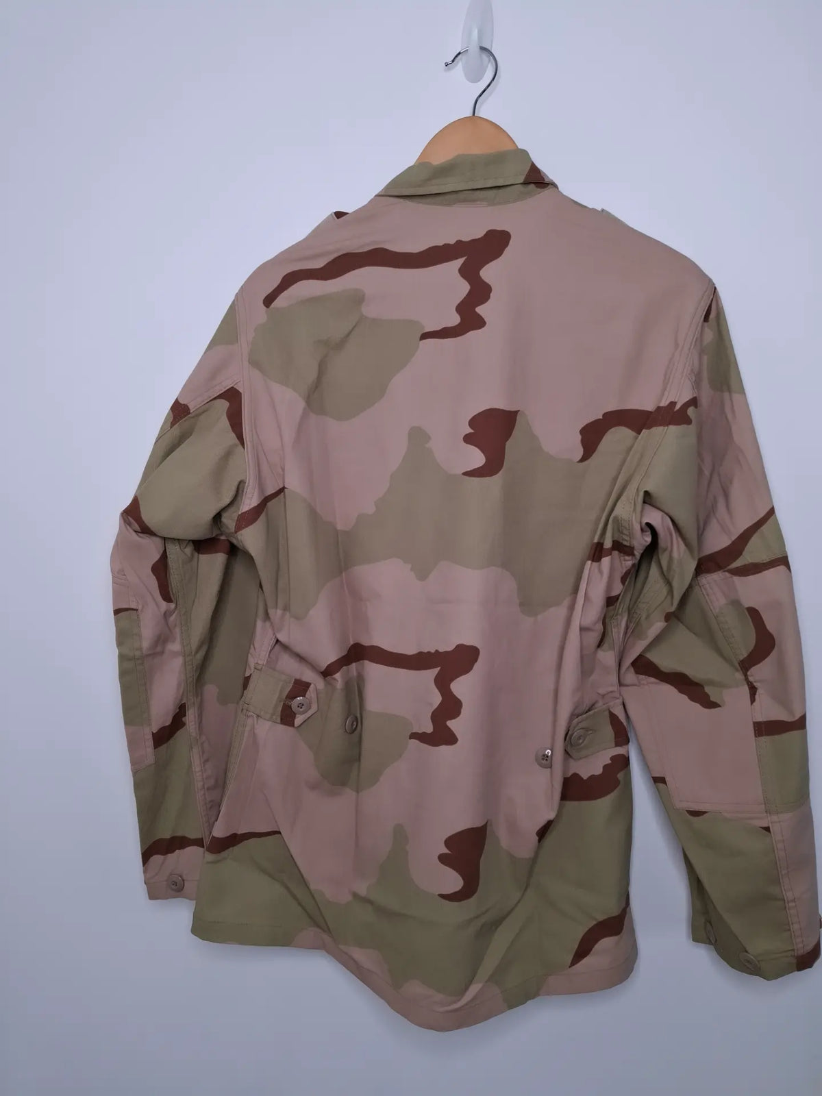 Saudi Three-Colour Suit